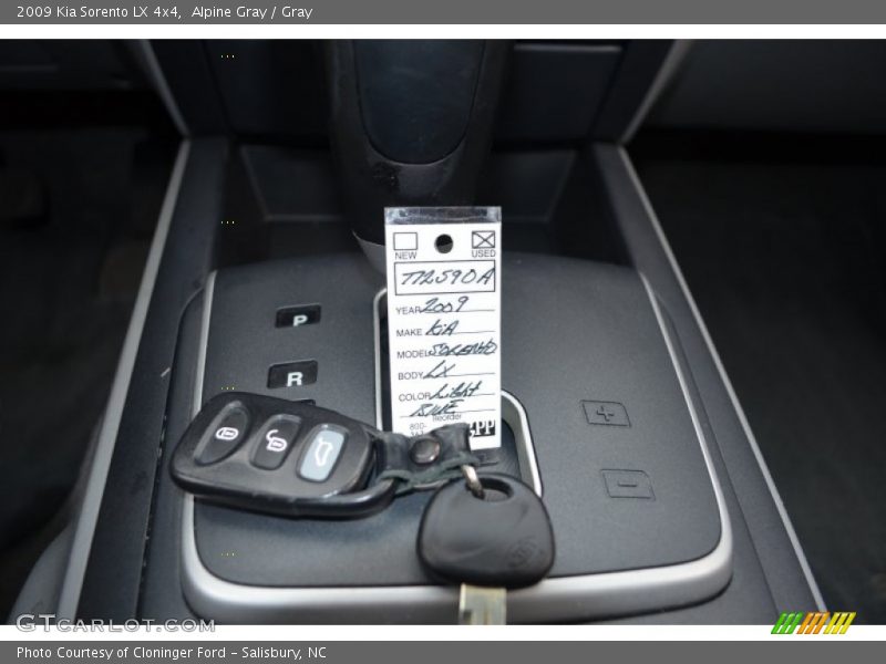 Alpine Gray / Gray 2009 Kia Sorento LX 4x4