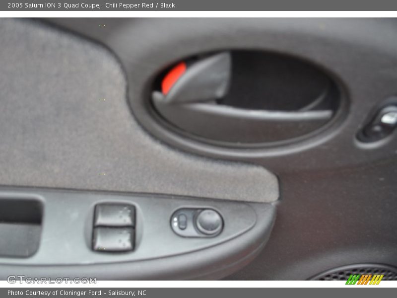 Chili Pepper Red / Black 2005 Saturn ION 3 Quad Coupe