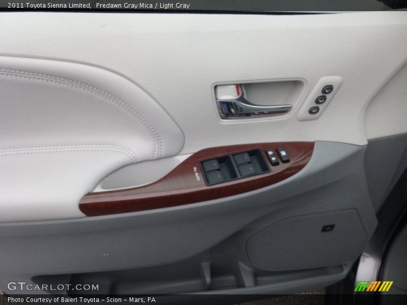 Predawn Gray Mica / Light Gray 2011 Toyota Sienna Limited