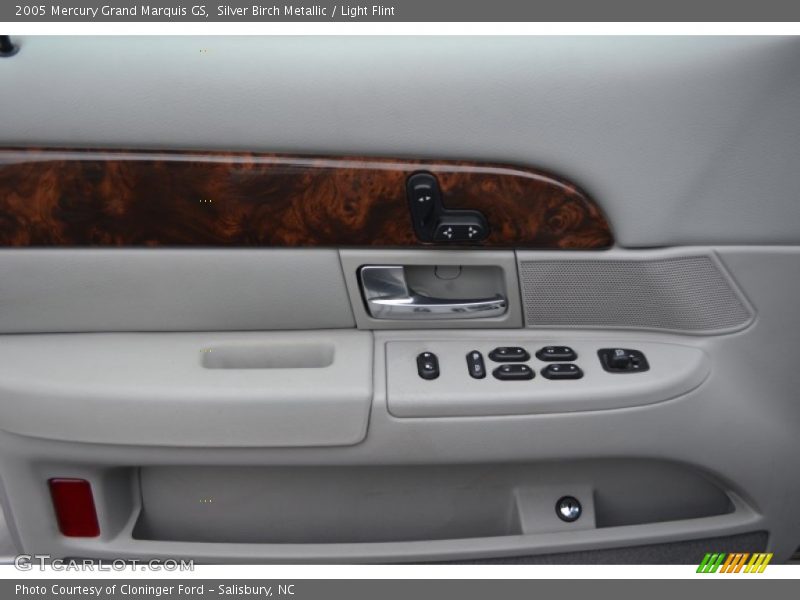 Door Panel of 2005 Grand Marquis GS