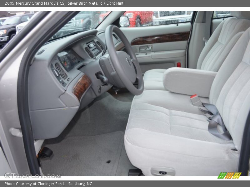  2005 Grand Marquis GS Light Flint Interior