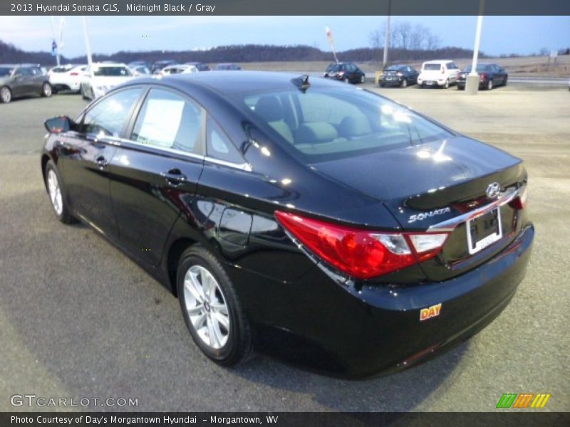 Midnight Black / Gray 2013 Hyundai Sonata GLS
