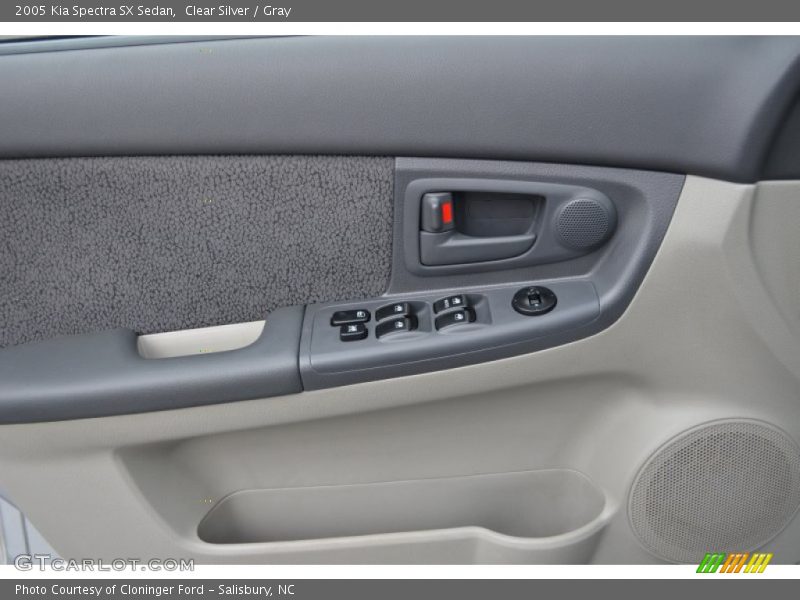 Clear Silver / Gray 2005 Kia Spectra SX Sedan