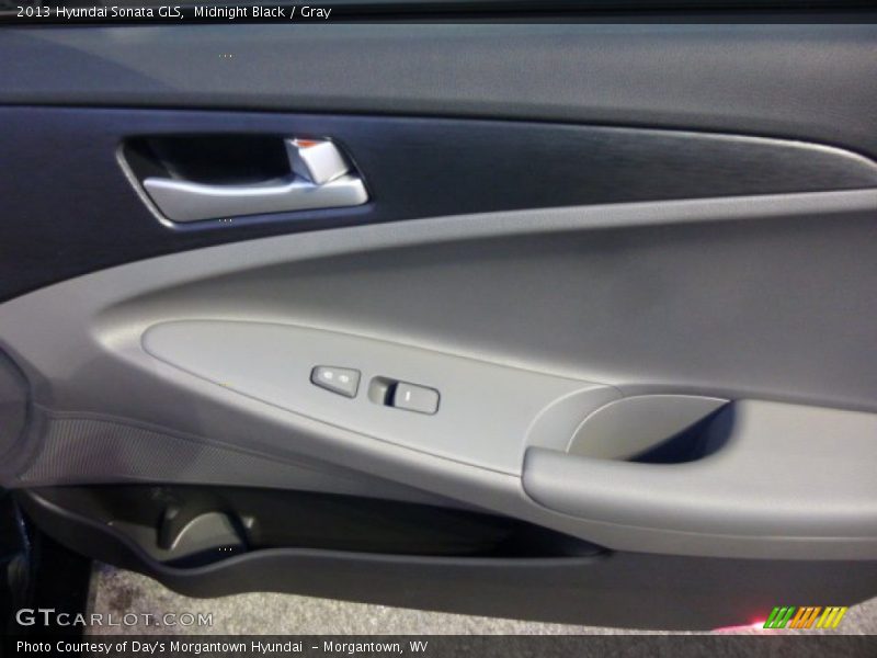 Midnight Black / Gray 2013 Hyundai Sonata GLS