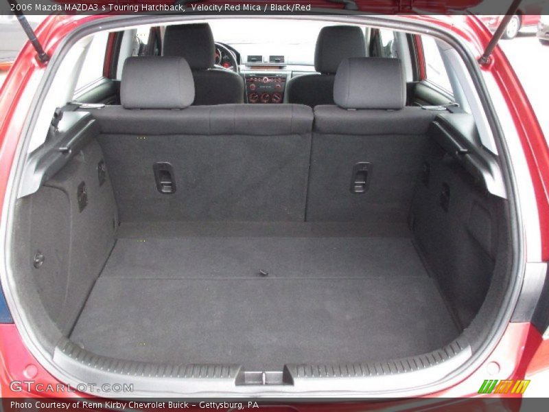  2006 MAZDA3 s Touring Hatchback Trunk
