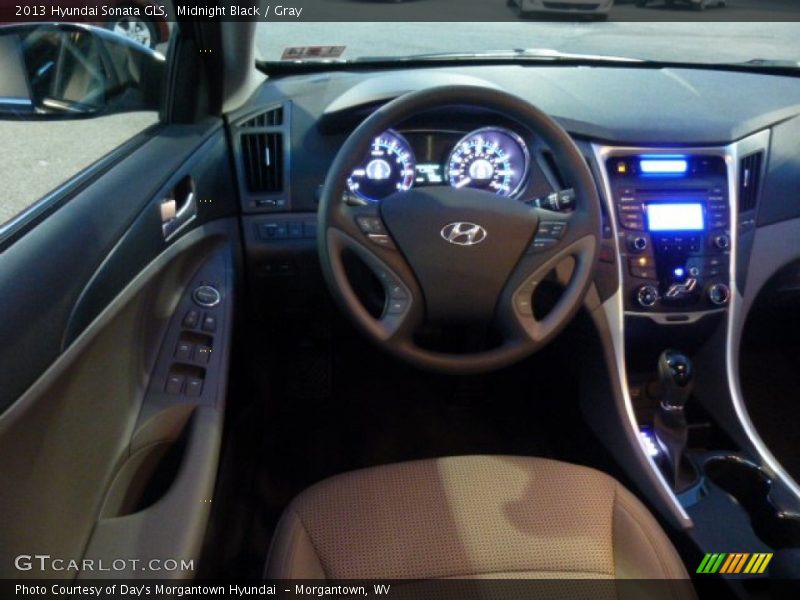 Midnight Black / Gray 2013 Hyundai Sonata GLS