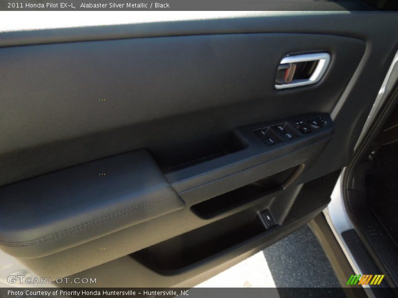 Alabaster Silver Metallic / Black 2011 Honda Pilot EX-L