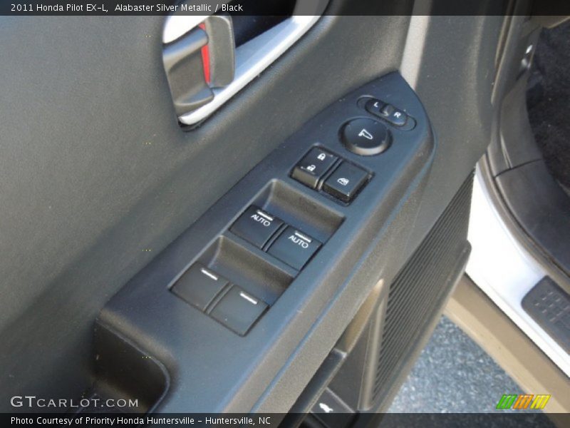 Alabaster Silver Metallic / Black 2011 Honda Pilot EX-L