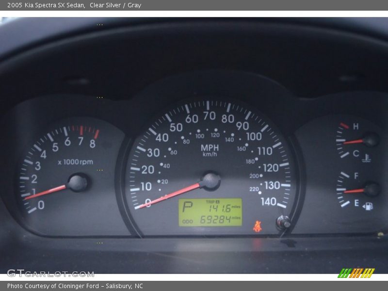 Clear Silver / Gray 2005 Kia Spectra SX Sedan