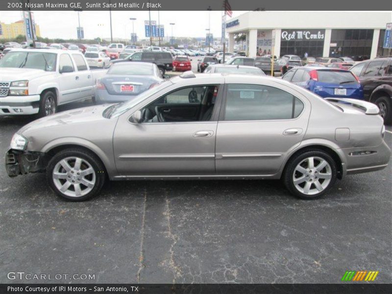Sunlit Sand Metallic / Black 2002 Nissan Maxima GLE
