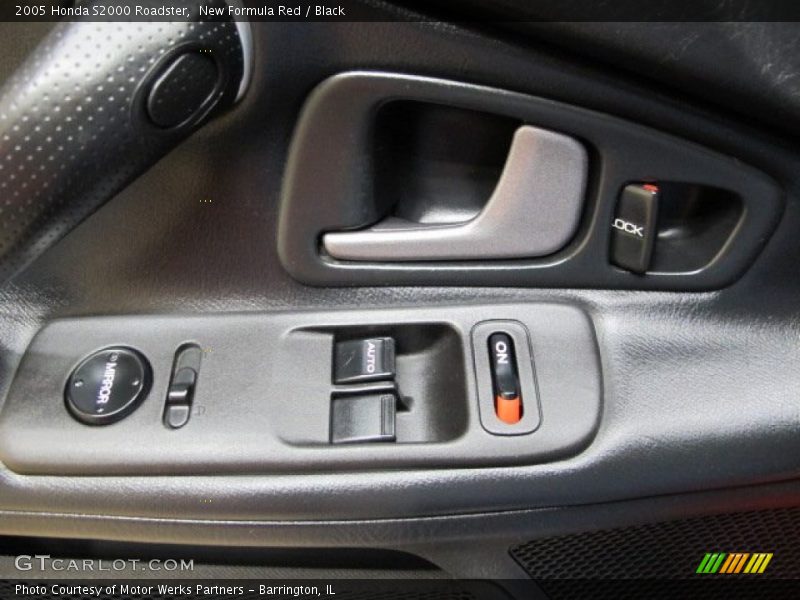 Controls of 2005 S2000 Roadster