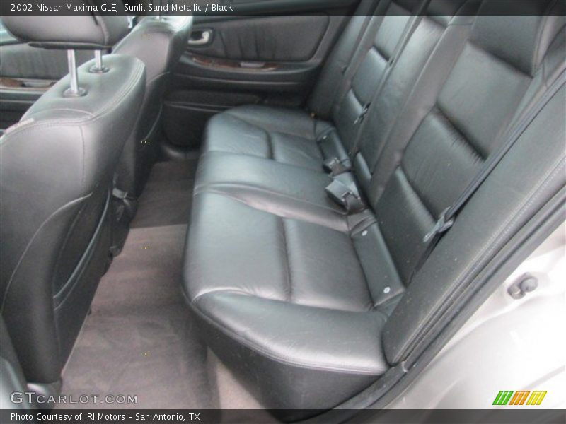 Sunlit Sand Metallic / Black 2002 Nissan Maxima GLE