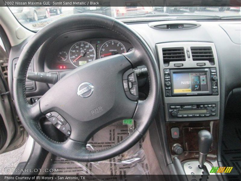 Sunlit Sand Metallic / Black 2002 Nissan Maxima GLE