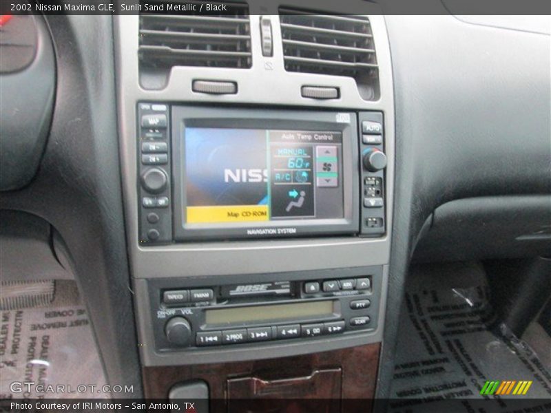 Sunlit Sand Metallic / Black 2002 Nissan Maxima GLE