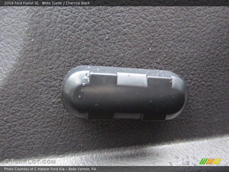 White Suede / Charcoal Black 2009 Ford Fusion SE
