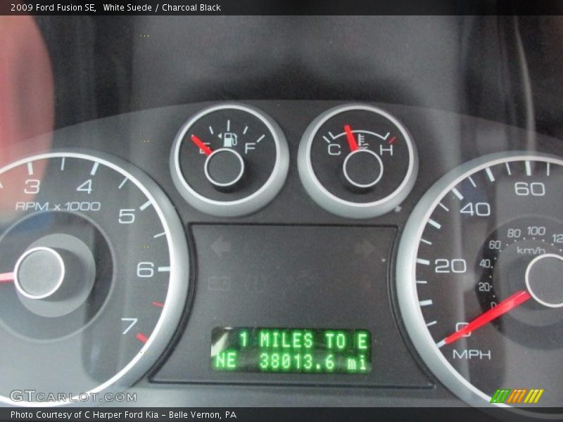 White Suede / Charcoal Black 2009 Ford Fusion SE