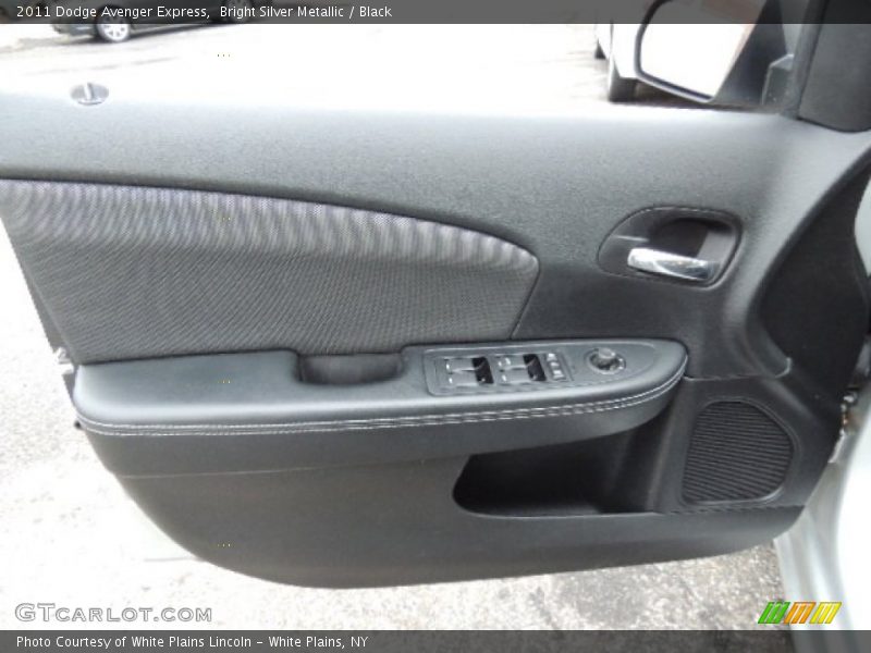 Bright Silver Metallic / Black 2011 Dodge Avenger Express