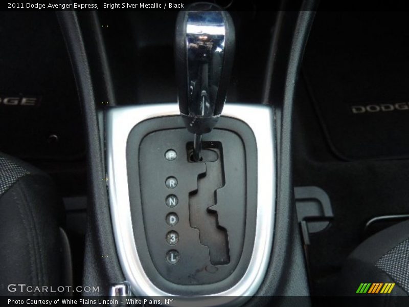 Bright Silver Metallic / Black 2011 Dodge Avenger Express