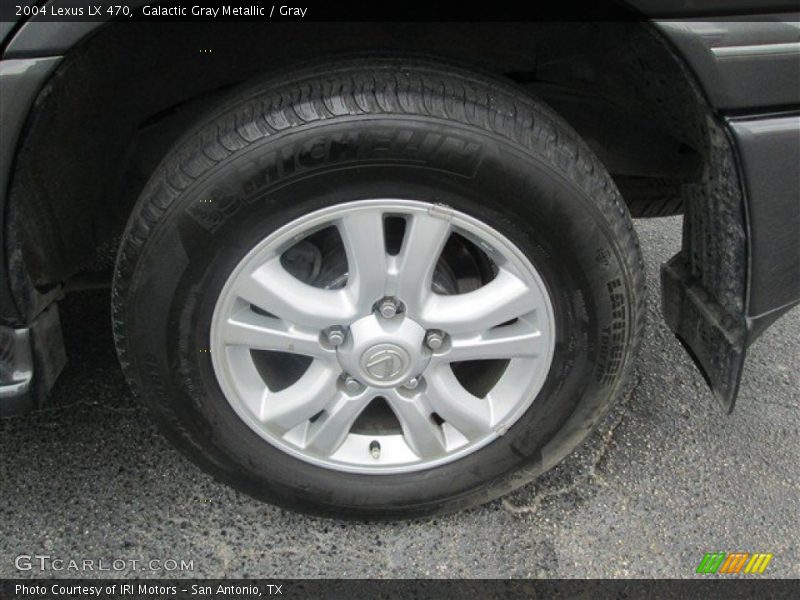  2004 LX 470 Wheel