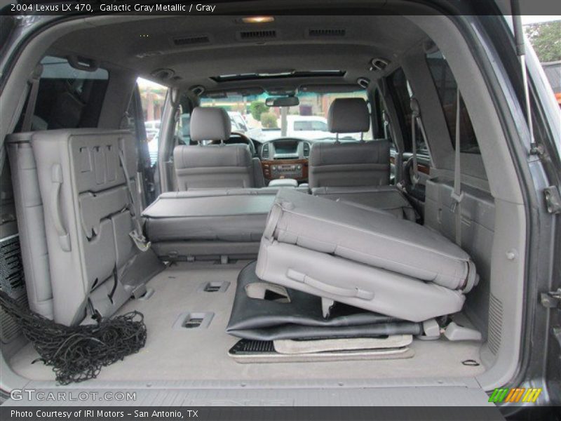  2004 LX 470 Trunk