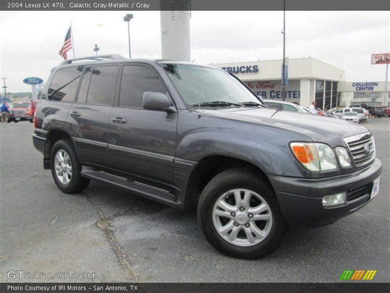 Front 3/4 View of 2004 LX 470