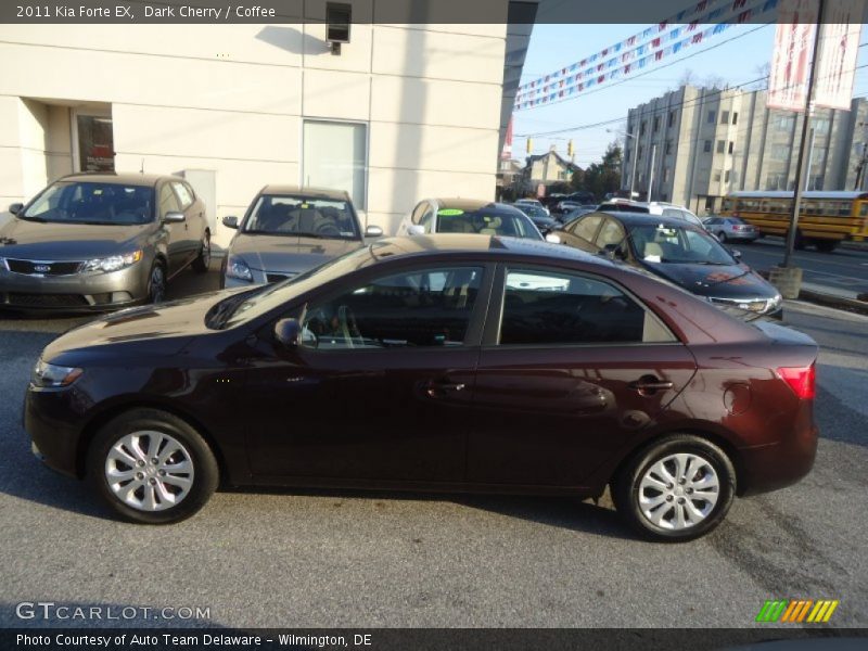 Dark Cherry / Coffee 2011 Kia Forte EX