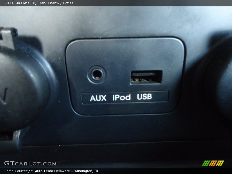 Dark Cherry / Coffee 2011 Kia Forte EX