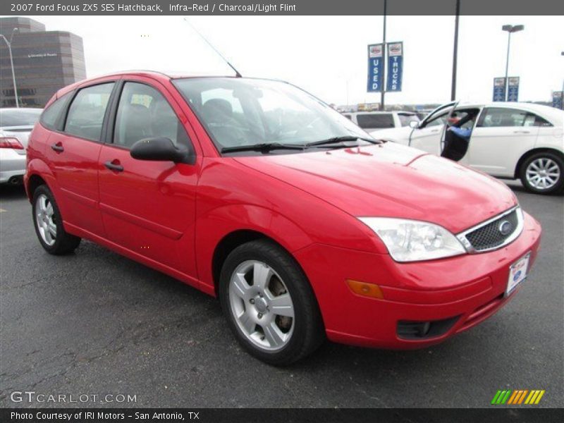 Infra-Red / Charcoal/Light Flint 2007 Ford Focus ZX5 SES Hatchback