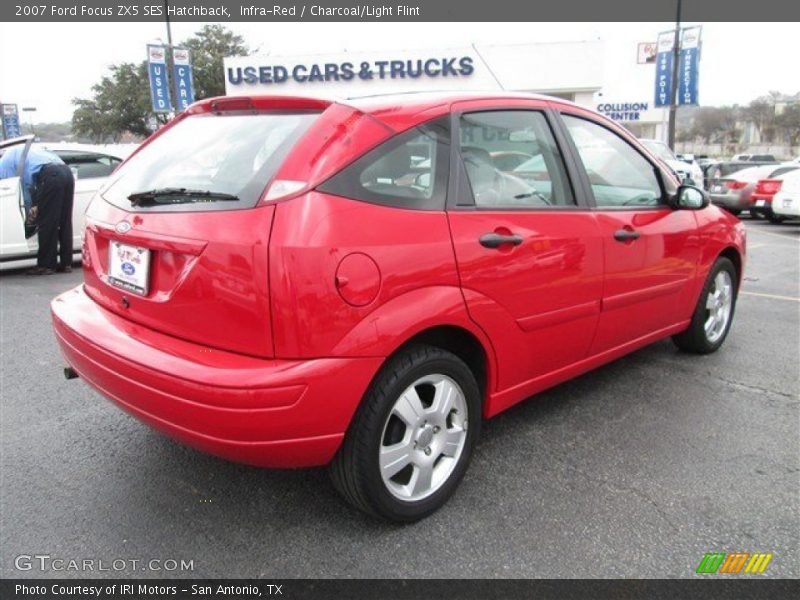 Infra-Red / Charcoal/Light Flint 2007 Ford Focus ZX5 SES Hatchback