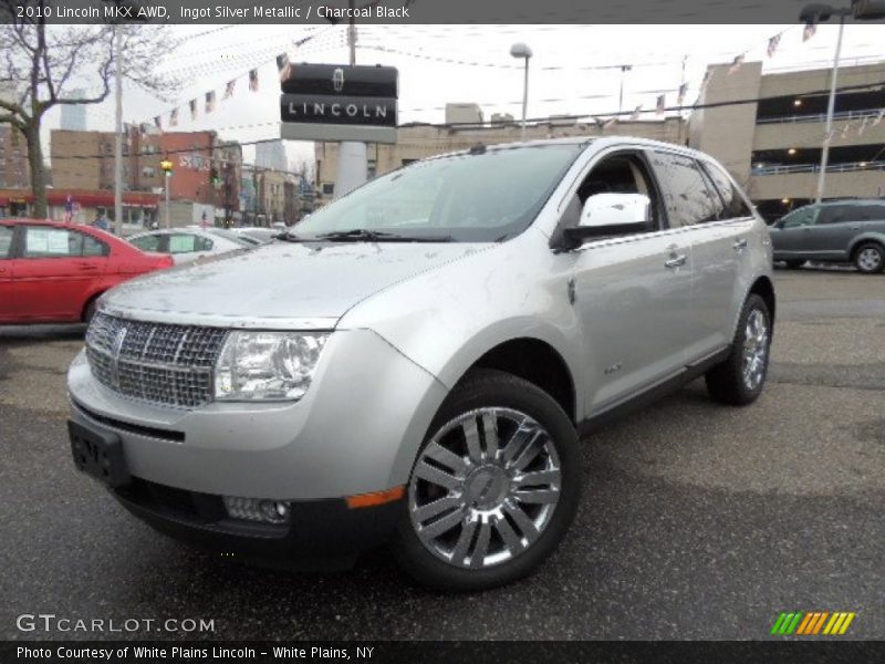 Front 3/4 View of 2010 MKX AWD