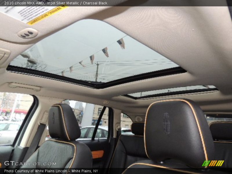 Sunroof of 2010 MKX AWD