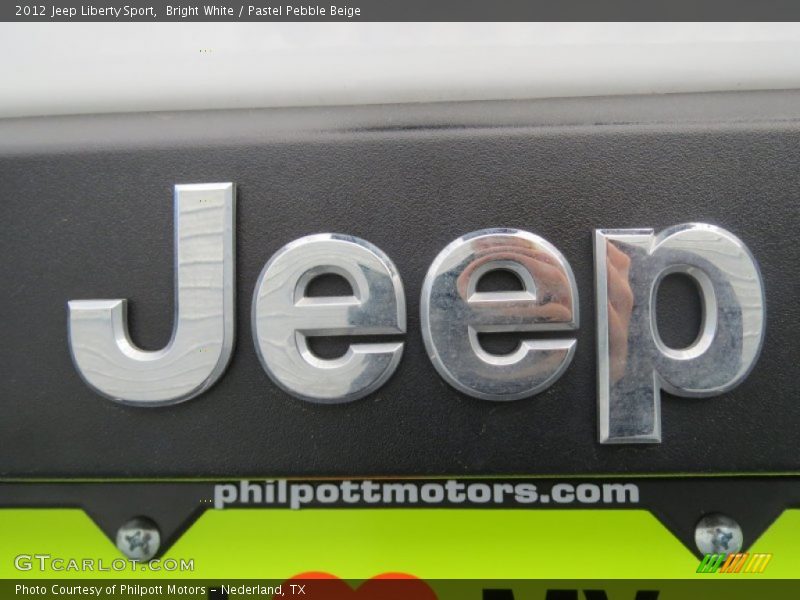 Bright White / Pastel Pebble Beige 2012 Jeep Liberty Sport
