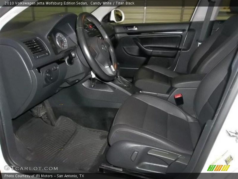 Candy White / Titan Black 2010 Volkswagen Jetta Wolfsburg Edition Sedan