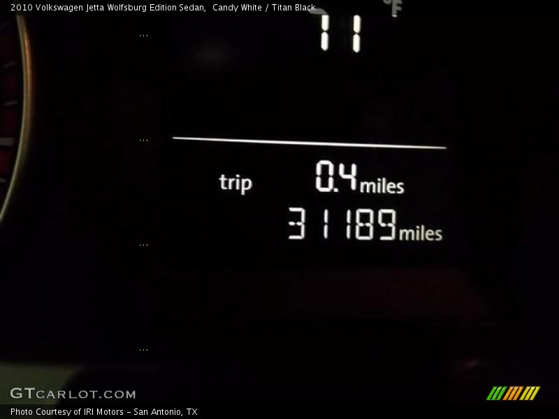 Candy White / Titan Black 2010 Volkswagen Jetta Wolfsburg Edition Sedan