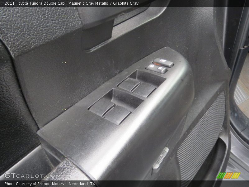 Magnetic Gray Metallic / Graphite Gray 2011 Toyota Tundra Double Cab