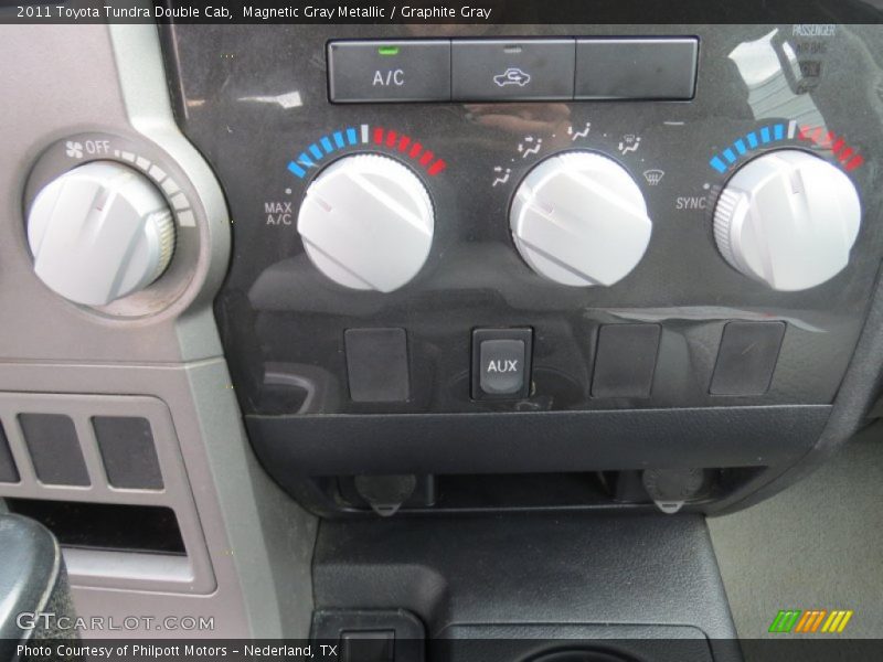 Magnetic Gray Metallic / Graphite Gray 2011 Toyota Tundra Double Cab