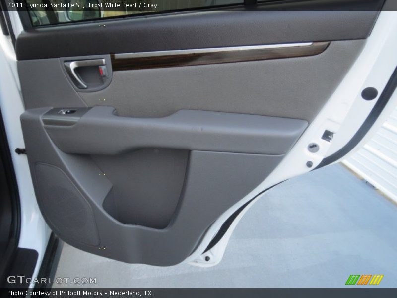 Frost White Pearl / Gray 2011 Hyundai Santa Fe SE