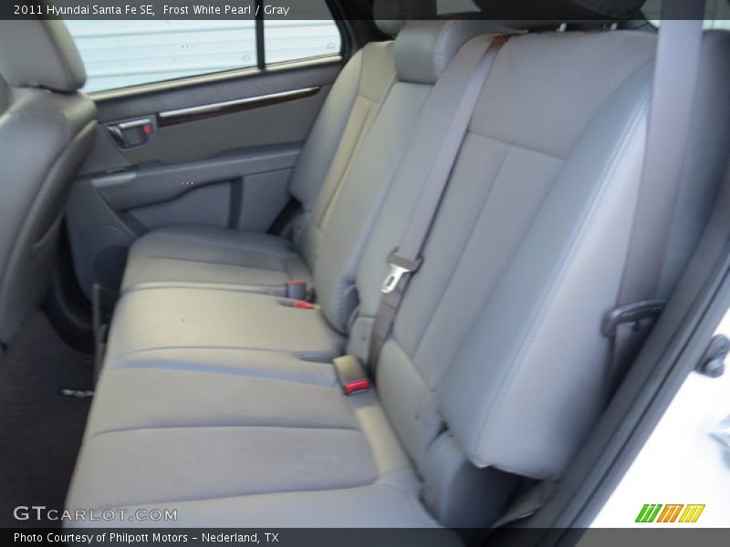 Frost White Pearl / Gray 2011 Hyundai Santa Fe SE