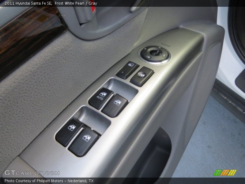 Frost White Pearl / Gray 2011 Hyundai Santa Fe SE