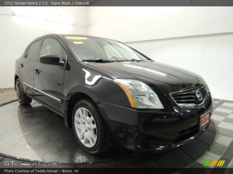 Super Black / Charcoal 2012 Nissan Sentra 2.0 S