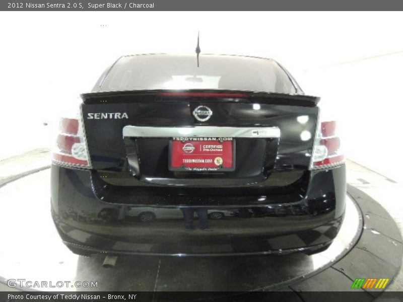 Super Black / Charcoal 2012 Nissan Sentra 2.0 S