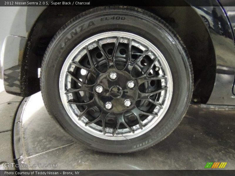 Super Black / Charcoal 2012 Nissan Sentra 2.0 S