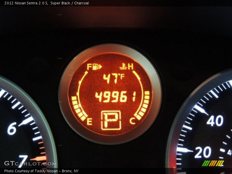 Super Black / Charcoal 2012 Nissan Sentra 2.0 S
