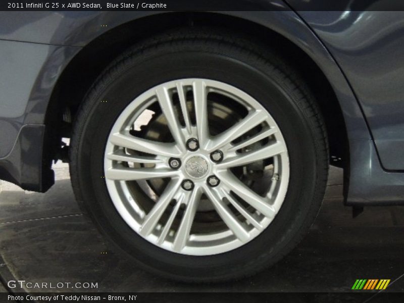  2011 G 25 x AWD Sedan Wheel