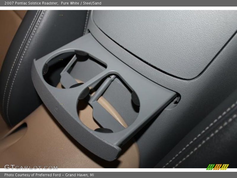 Pure White / Steel/Sand 2007 Pontiac Solstice Roadster