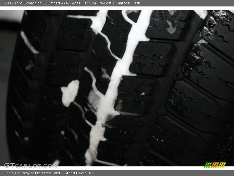 White Platinum Tri-Coat / Charcoal Black 2012 Ford Expedition EL Limited 4x4