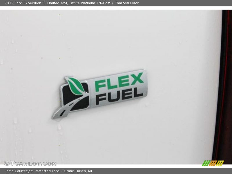 White Platinum Tri-Coat / Charcoal Black 2012 Ford Expedition EL Limited 4x4