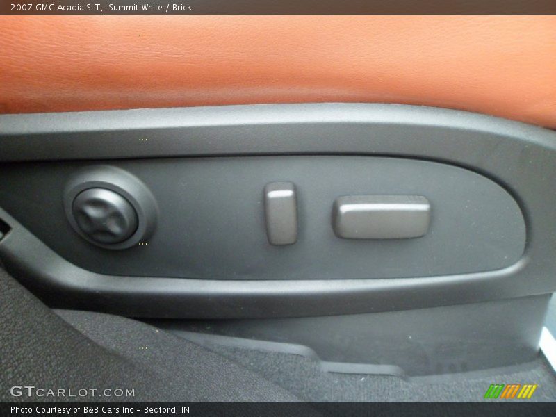 Summit White / Brick 2007 GMC Acadia SLT