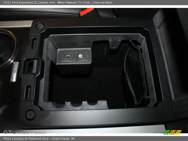 White Platinum Tri-Coat / Charcoal Black 2012 Ford Expedition EL Limited 4x4