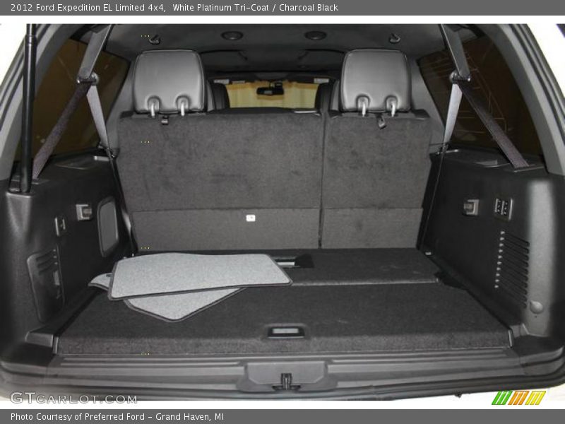  2012 Expedition EL Limited 4x4 Trunk